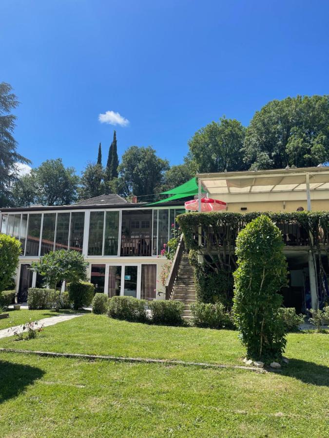 Hotel Restaurant Les Falaises Bouziès Kültér fotó