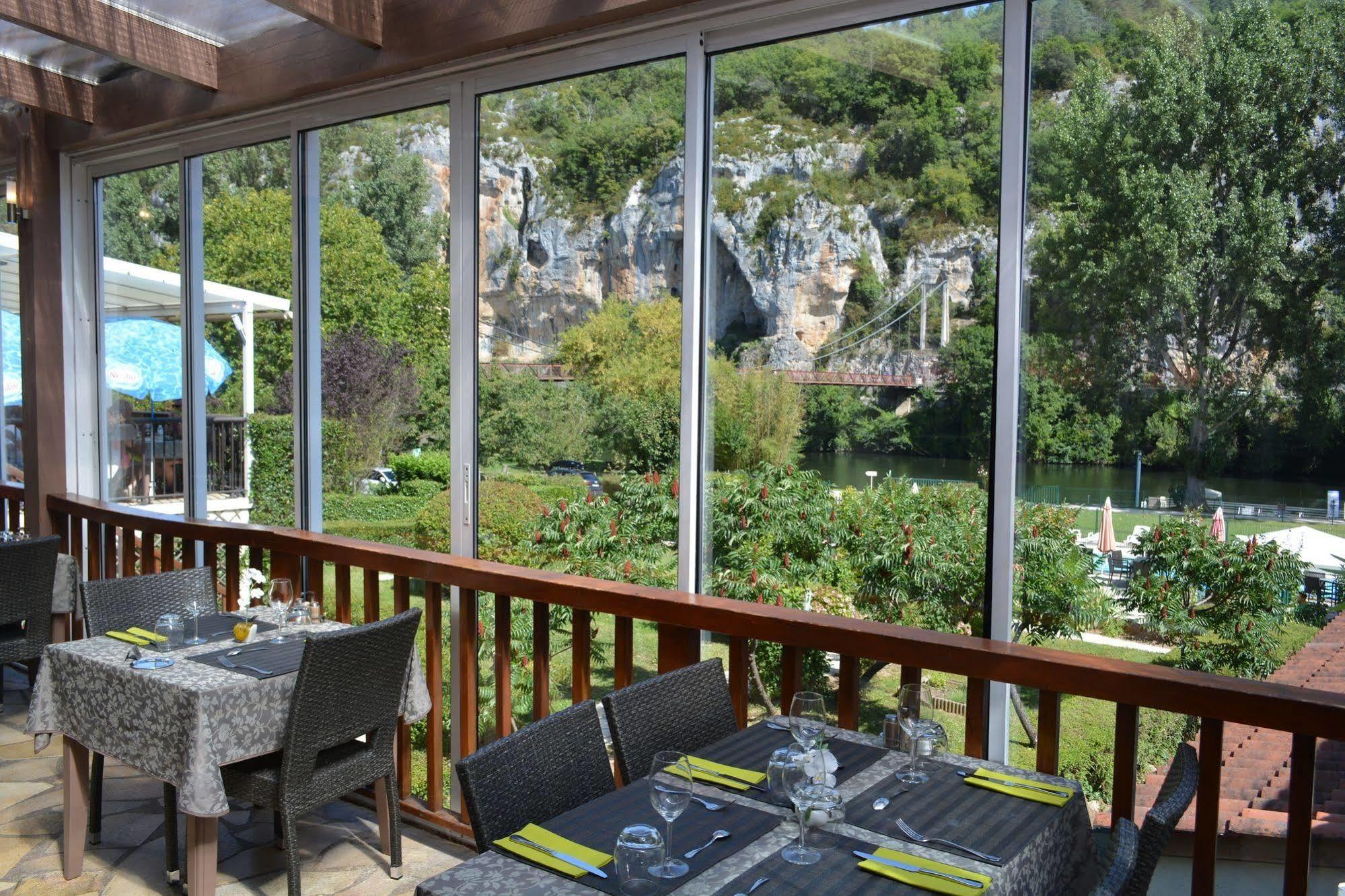 Hotel Restaurant Les Falaises Bouziès Kültér fotó