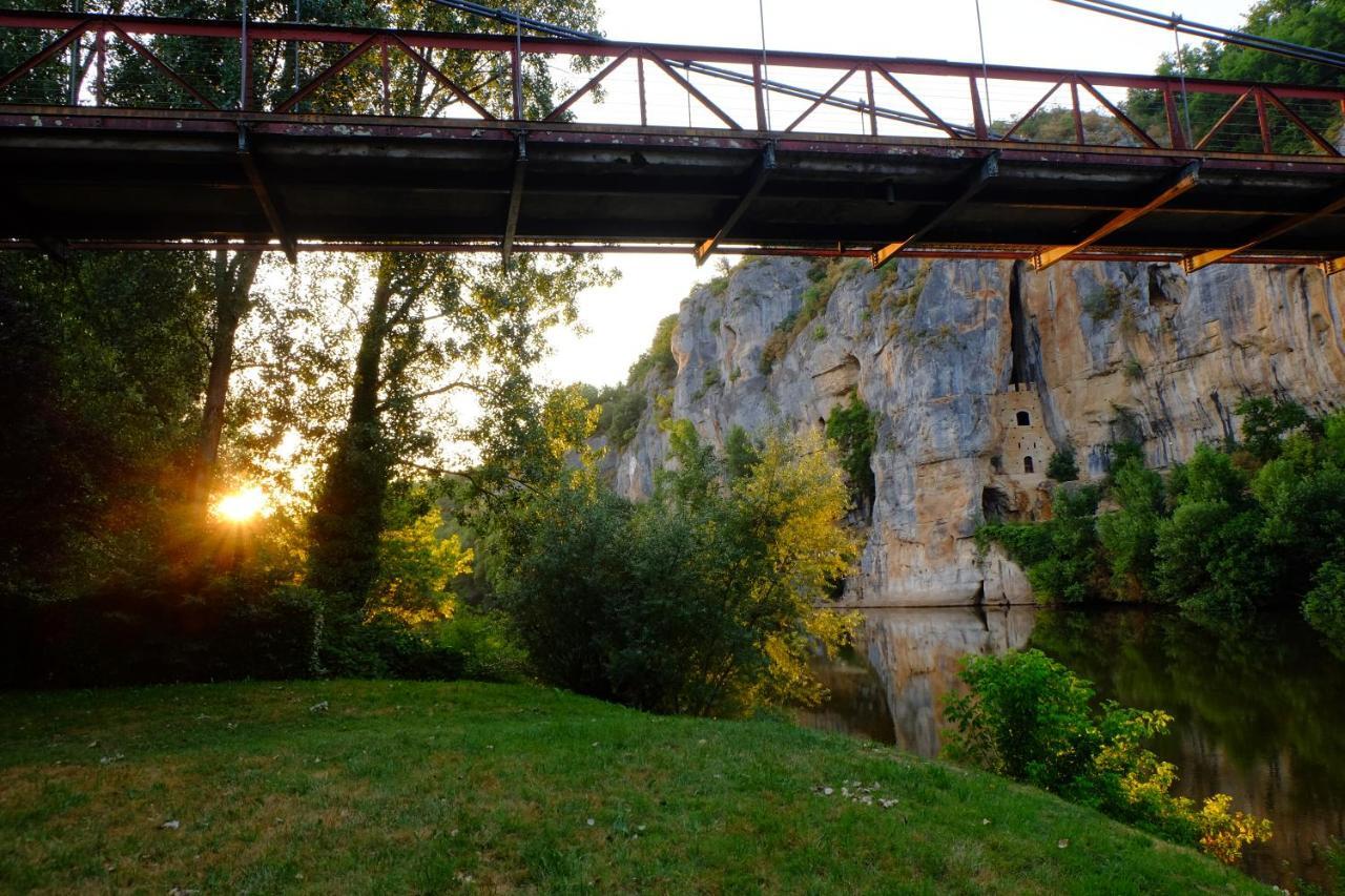 Hotel Restaurant Les Falaises Bouziès Kültér fotó